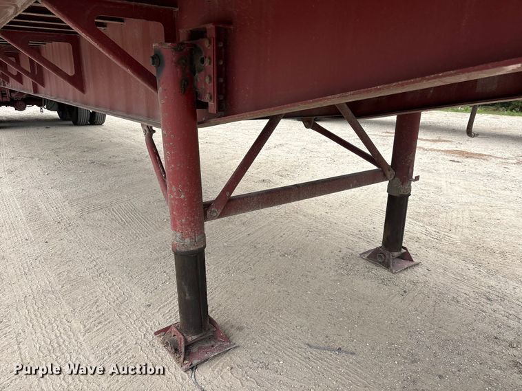 image for item EA7285 2001 Stoughton HPLW-48T-S flatbed trailer