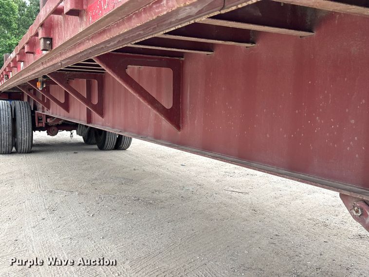 image for item EA7285 2001 Stoughton HPLW-48T-S flatbed trailer