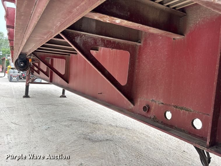 image for item EA7285 2001 Stoughton HPLW-48T-S flatbed trailer