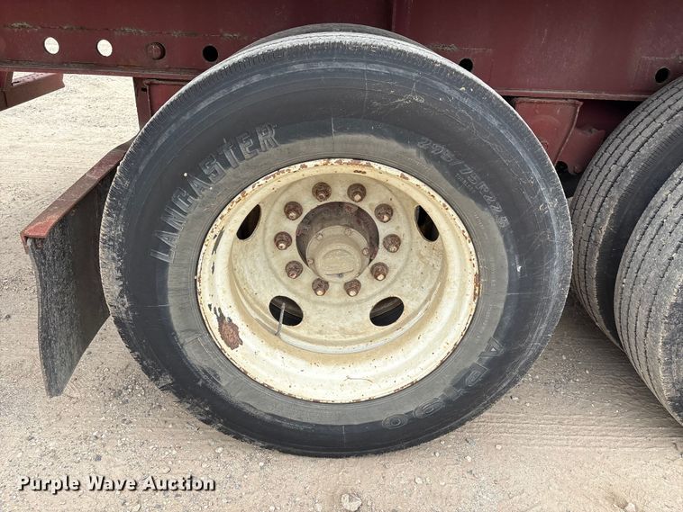 image for item EA7285 2001 Stoughton HPLW-48T-S flatbed trailer