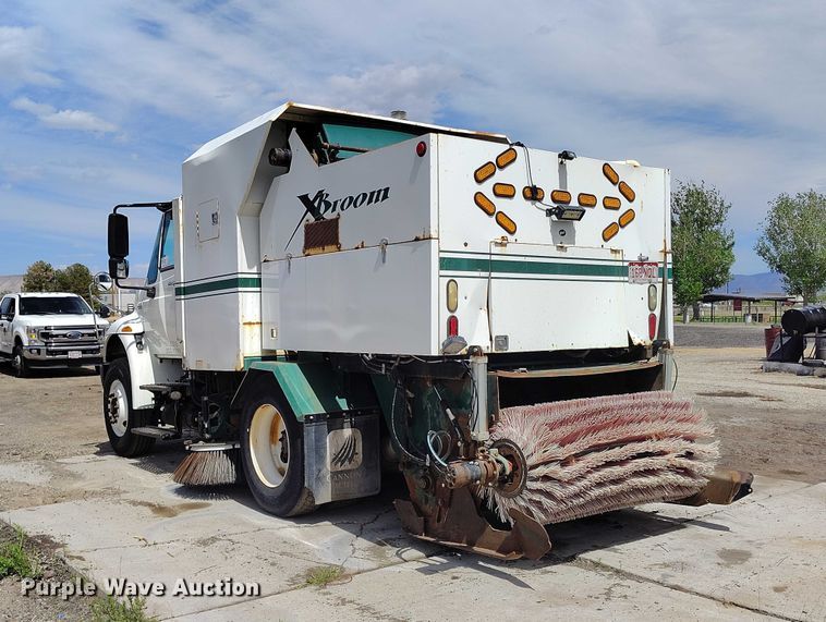 image for item ED0048 2012 International DuraStar 4400 street sweeper truck