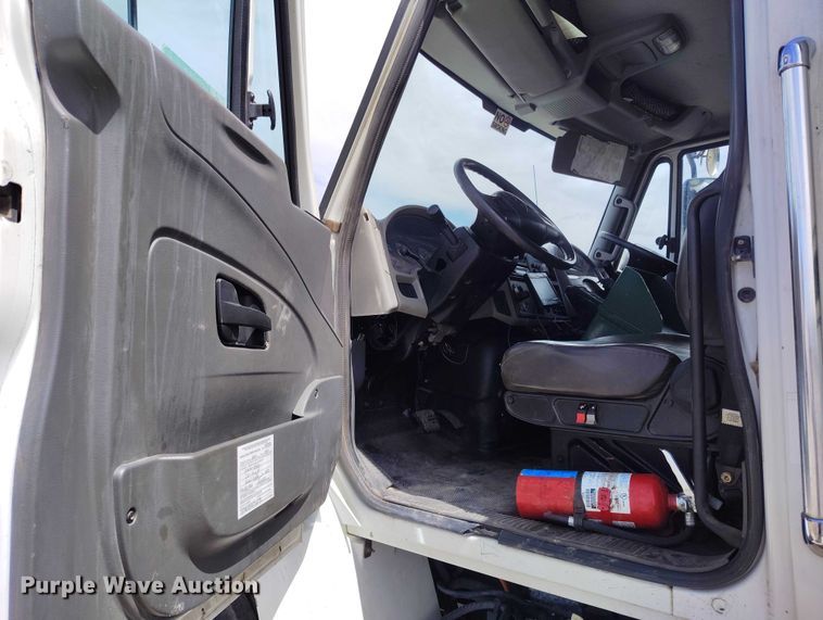 image for item ED0048 2012 International DuraStar 4400 street sweeper truck