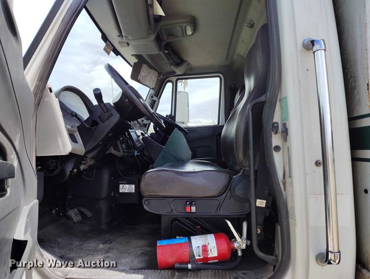 image for item ED0048 2012 International DuraStar 4400 street sweeper truck