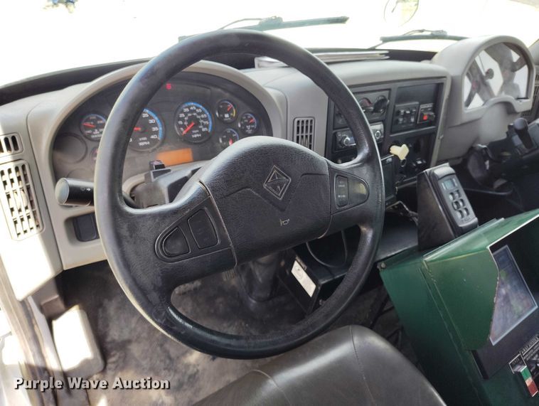 image for item ED0048 2012 International DuraStar 4400 street sweeper truck