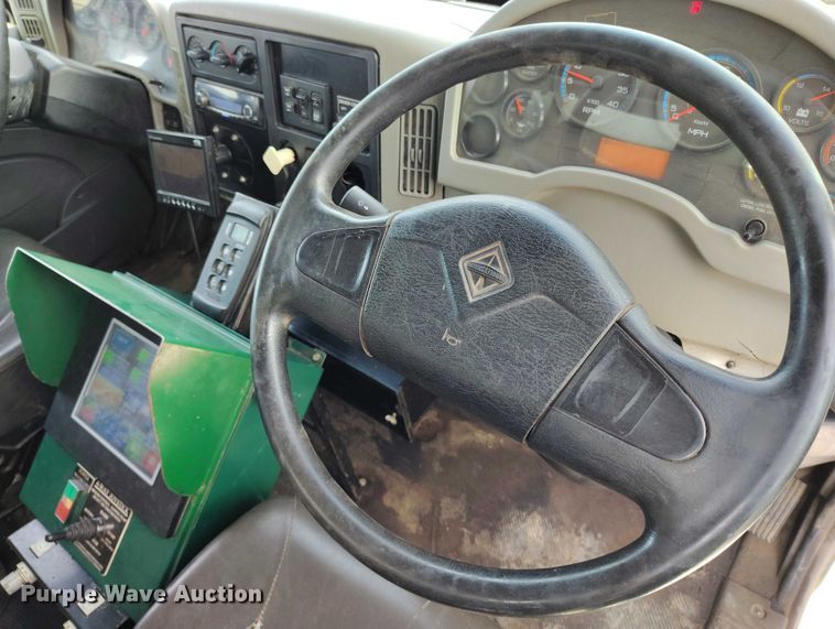 image for item ED0048 2012 International DuraStar 4400 street sweeper truck