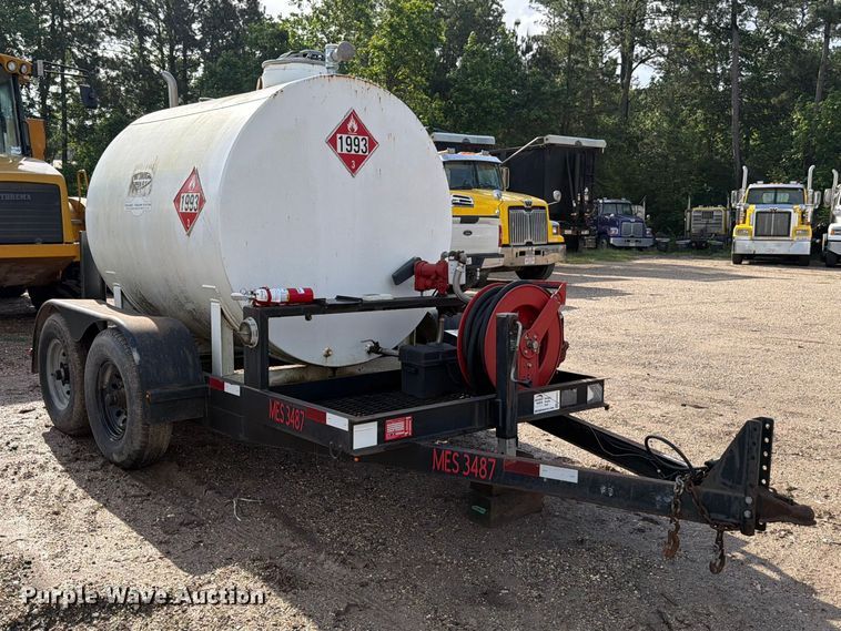 image for item ED5221 2018 Eze-Gas 1000 Gallon fuel trailer