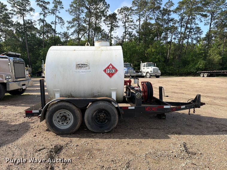 image for item ED5221 2018 Eze-Gas 1000 Gallon fuel trailer