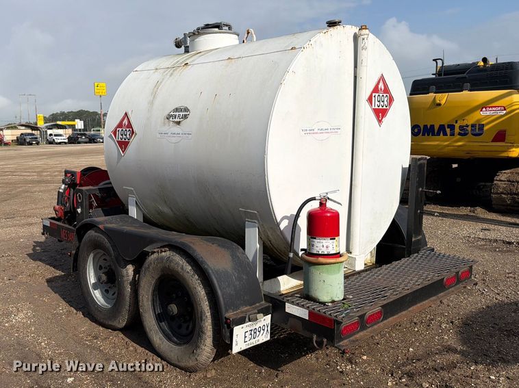 image for item ED5221 2018 Eze-Gas 1000 Gallon fuel trailer