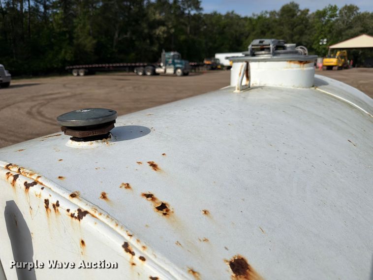 image for item ED5221 2018 Eze-Gas 1000 Gallon fuel trailer