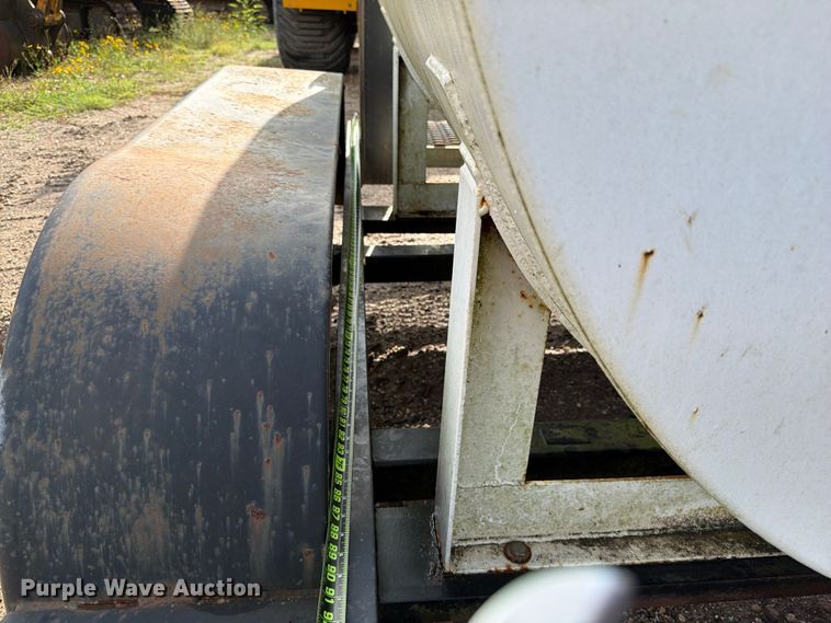 image for item ED5221 2018 Eze-Gas 1000 Gallon fuel trailer