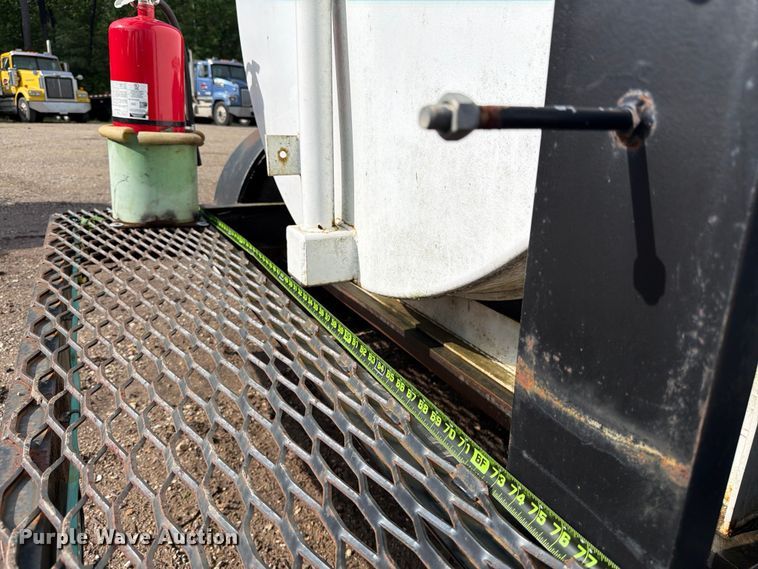 image for item ED5221 2018 Eze-Gas 1000 Gallon fuel trailer