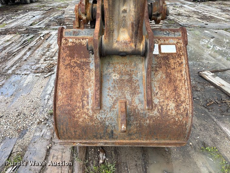 image for item ED5222 2013 Komatsu PC210LC-10 excavator