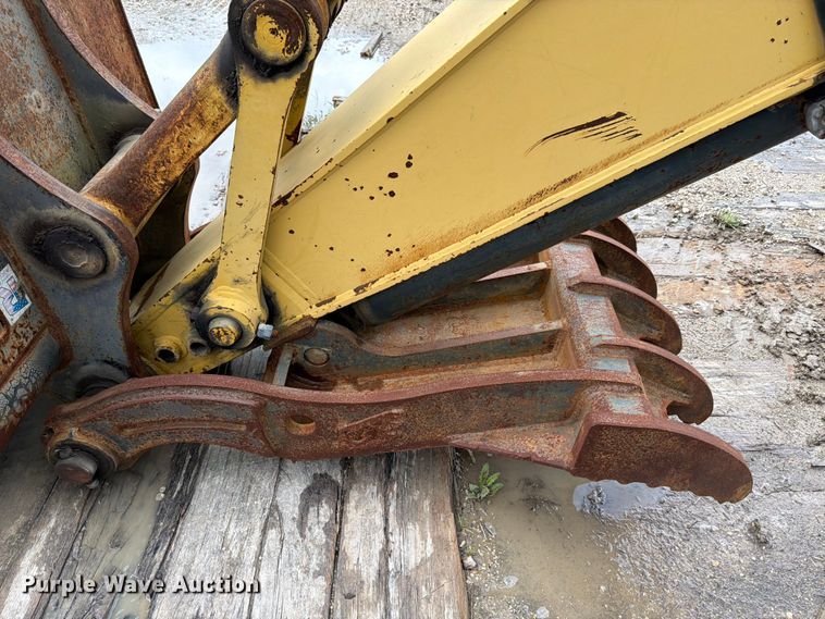 image for item ED5222 2013 Komatsu PC210LC-10 excavator