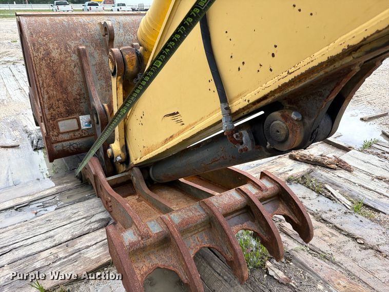 image for item ED5222 2013 Komatsu PC210LC-10 excavator