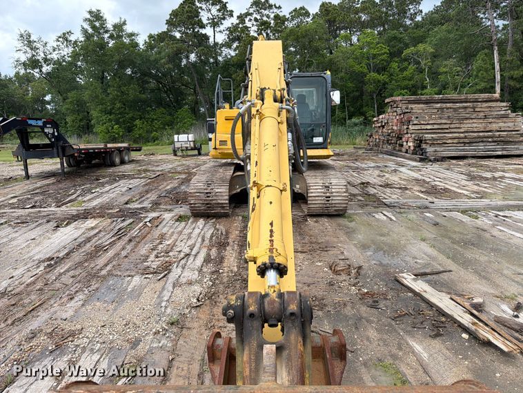 image for item ED5222 2013 Komatsu PC210LC-10 excavator