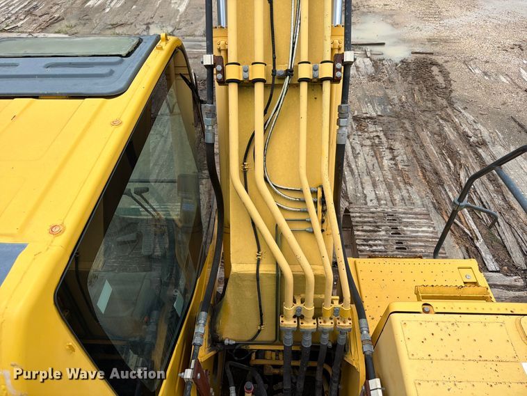 image for item ED5222 2013 Komatsu PC210LC-10 excavator