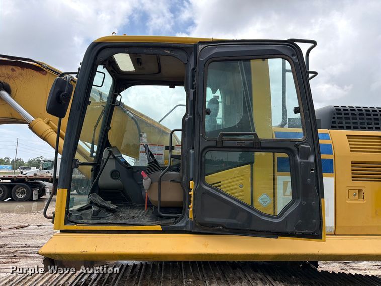 image for item ED5222 2013 Komatsu PC210LC-10 excavator