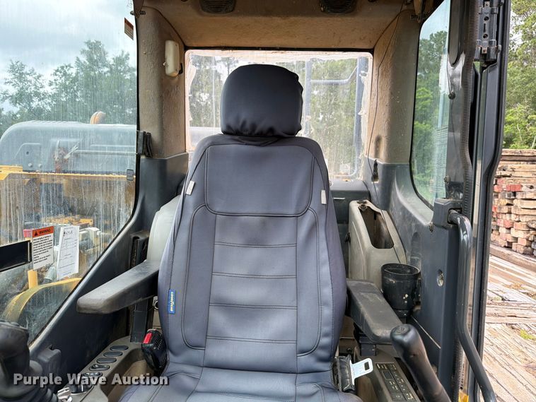 image for item ED5222 2013 Komatsu PC210LC-10 excavator