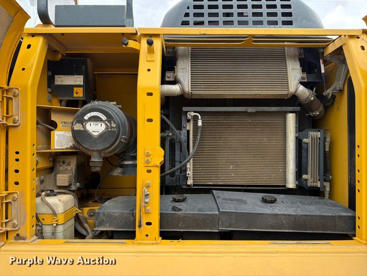 image for item ED5222 2013 Komatsu PC210LC-10 excavator