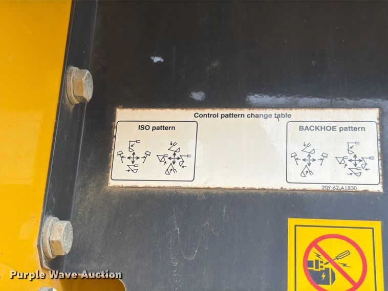 image for item ED5222 2013 Komatsu PC210LC-10 excavator