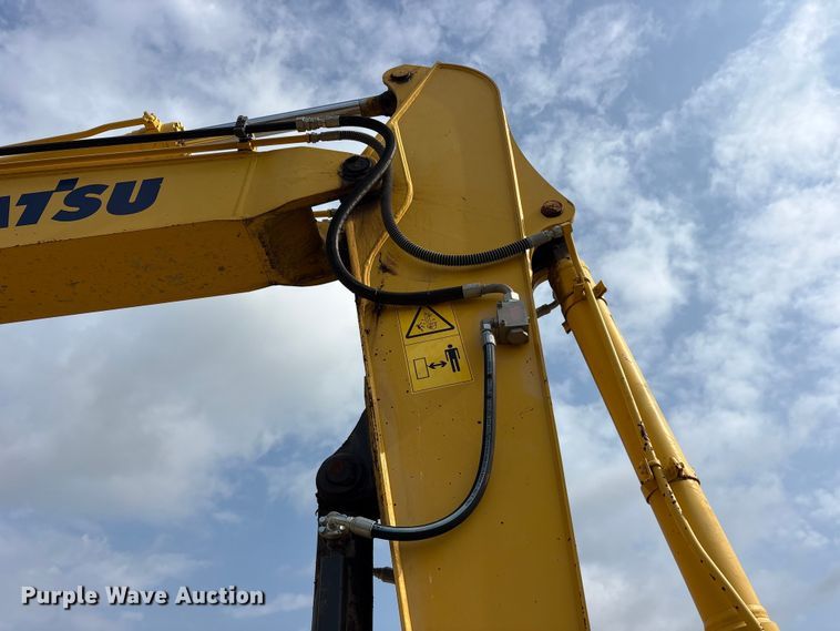 image for item ED5233 2019 Komatsu PC170LC-11 excavator