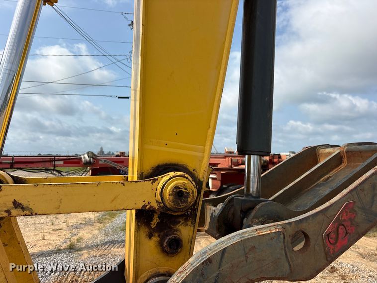 image for item ED5233 2019 Komatsu PC170LC-11 excavator