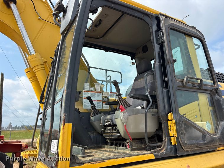 image for item ED5233 2019 Komatsu PC170LC-11 excavator