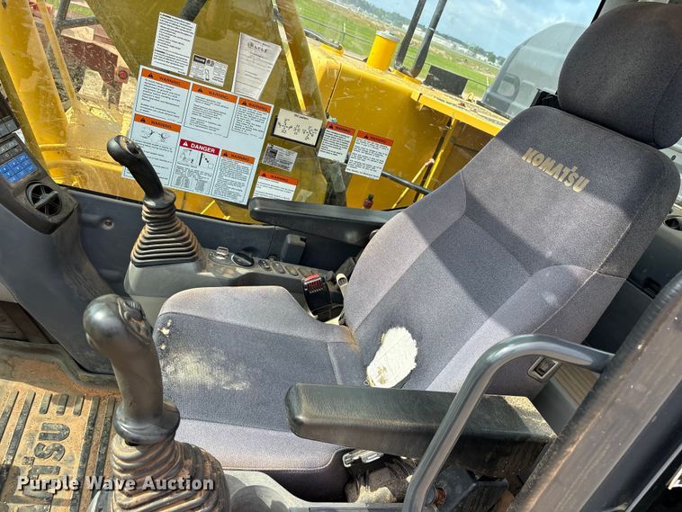 image for item ED5233 2019 Komatsu PC170LC-11 excavator