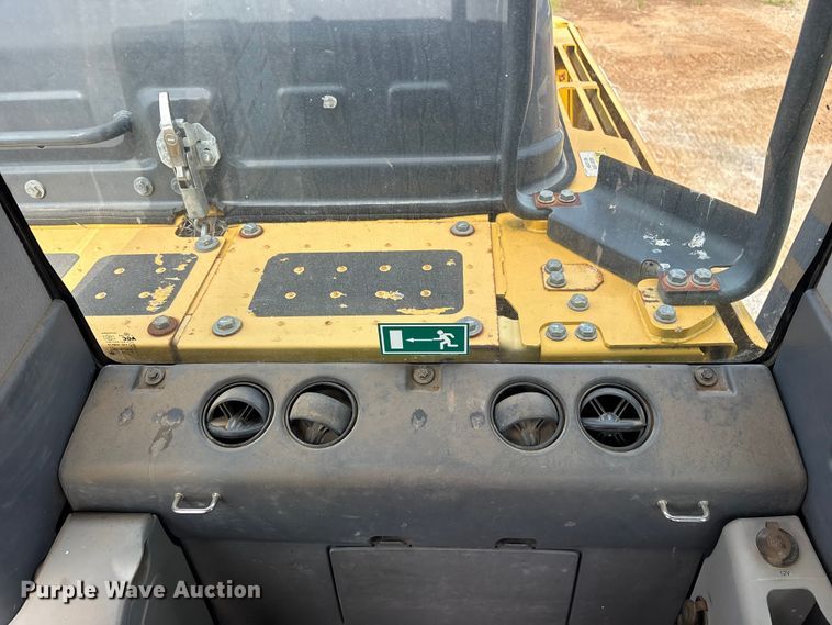 image for item ED5233 2019 Komatsu PC170LC-11 excavator