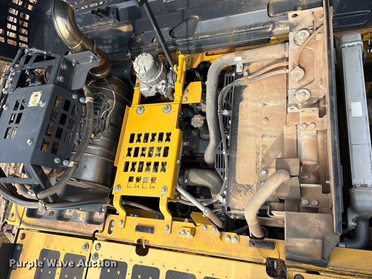 image for item ED5233 2019 Komatsu PC170LC-11 excavator