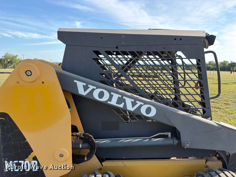 image for item ED5246 2007 Volvo MC70B skid steer loader