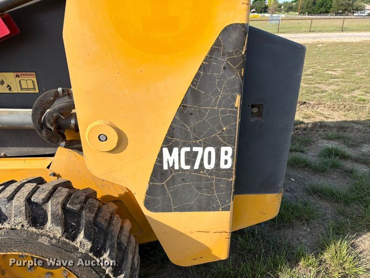 image for item ED5246 2007 Volvo MC70B skid steer loader