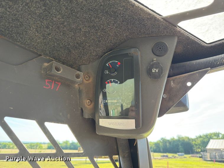 image for item ED5246 2007 Volvo MC70B skid steer loader
