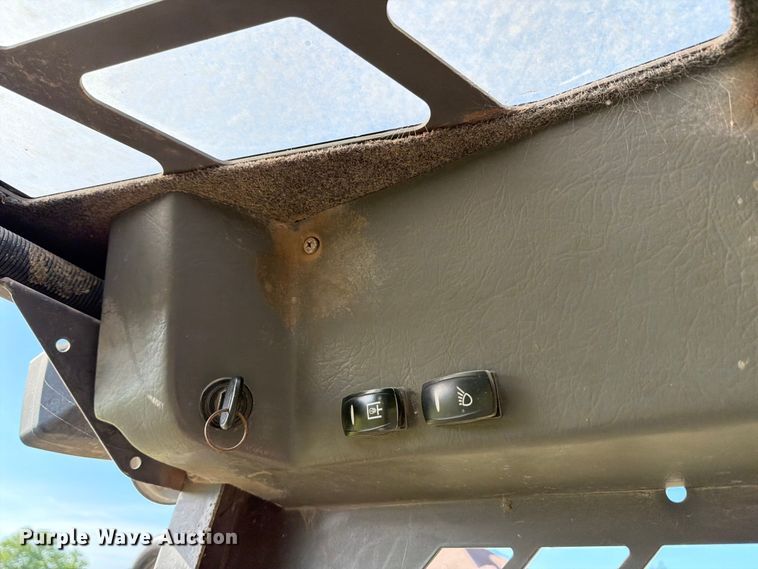 image for item ED5246 2007 Volvo MC70B skid steer loader