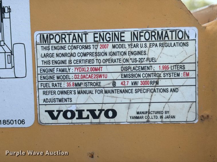 image for item ED5246 2007 Volvo MC70B skid steer loader