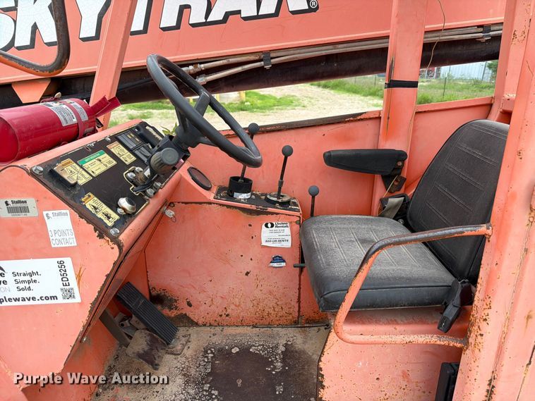 image for item ED5256 2006 Sky Track 8042 telehandler