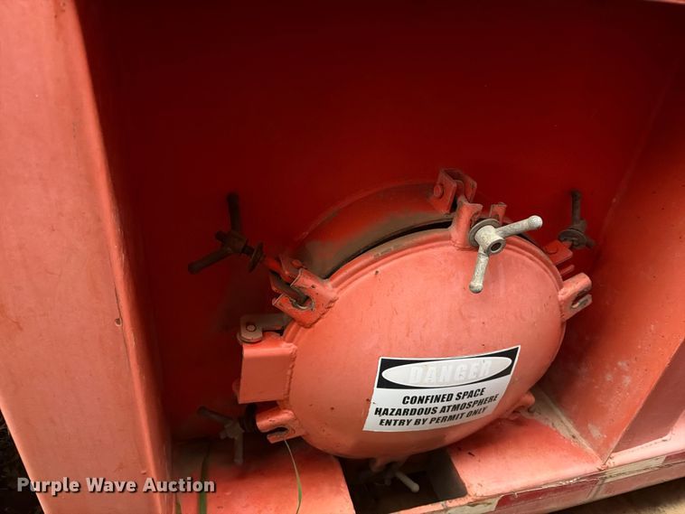 image for item ED5266 2007 Salty's Manufacturing frac tank trailer