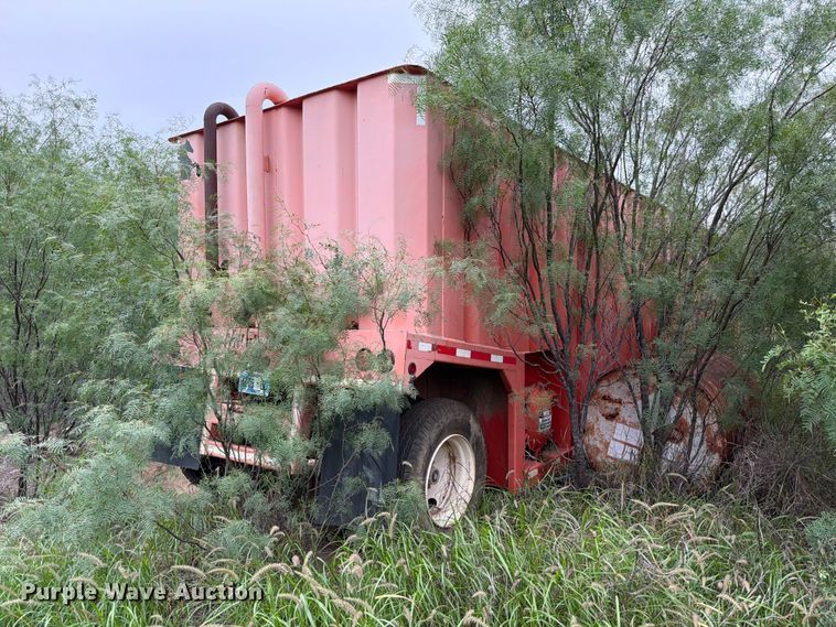 image for item ED5271 2007 Salty's Manufacturing frac tank trailer
