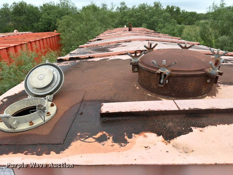 image for item ED5271 2007 Salty's Manufacturing frac tank trailer