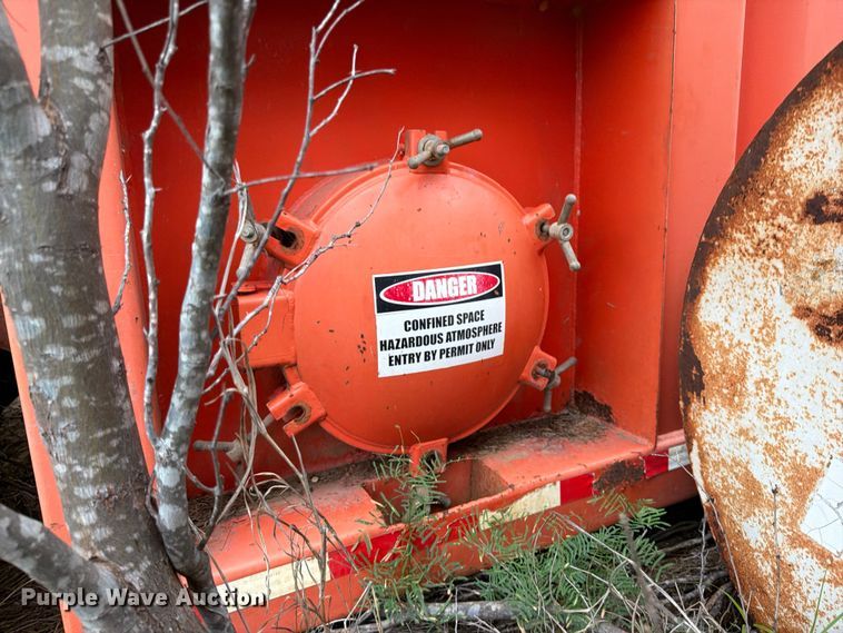 image for item ED5271 2007 Salty's Manufacturing frac tank trailer