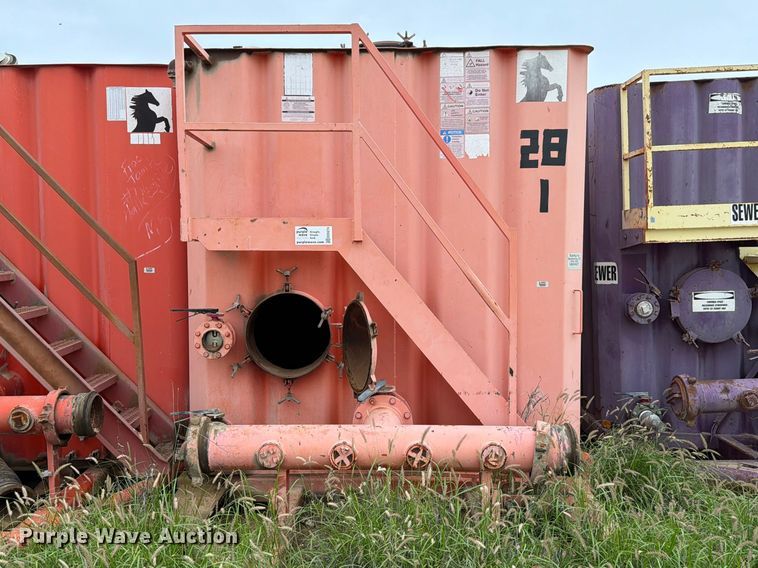 image for item ED5274 2008 Salty's Manufacturing frac tank trailer