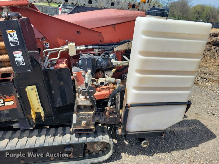 image for item EE0966 2010 Ditch Witch JT922 directional boring unit