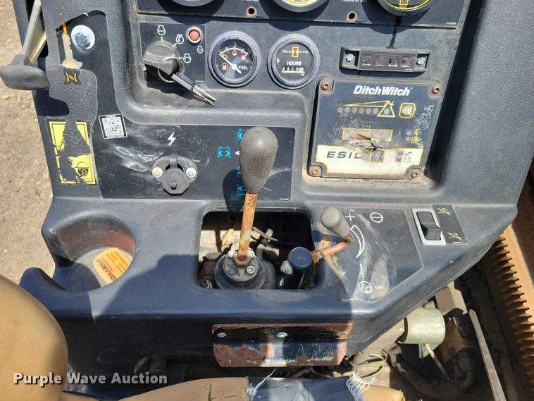 image for item EE0966 2010 Ditch Witch JT922 directional boring unit