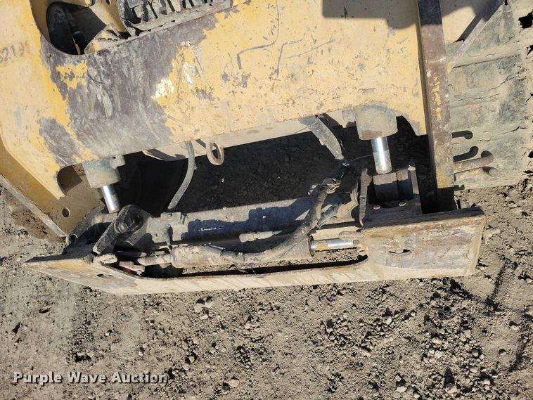 image for item EE0983 2019 Caterpillar 279D tracked skid steer loader