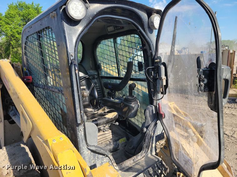 image for item EE0983 2019 Caterpillar 279D tracked skid steer loader