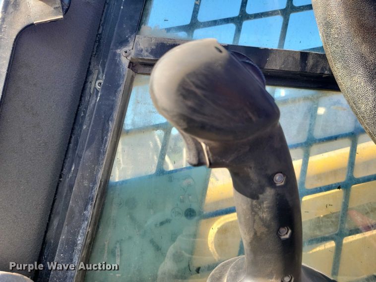 image for item EE0983 2019 Caterpillar 279D tracked skid steer loader