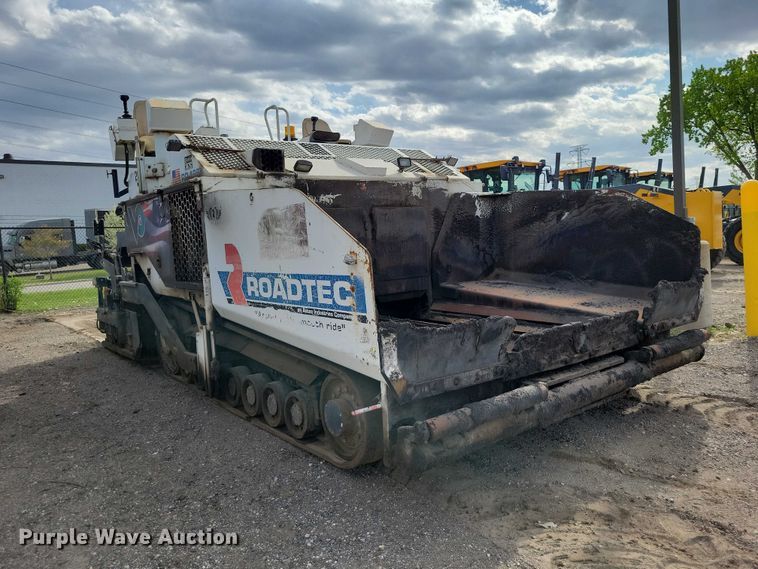 image for item EE0999 2014 Roadtec RP-195E paver