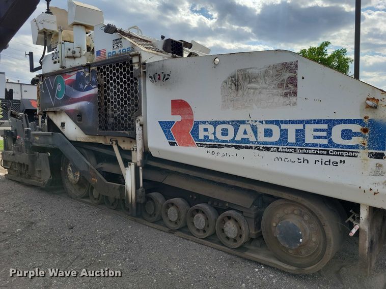 image for item EE0999 2014 Roadtec RP-195E paver