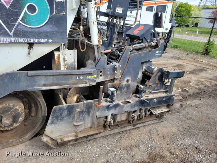 image for item EE0999 2014 Roadtec RP-195E paver