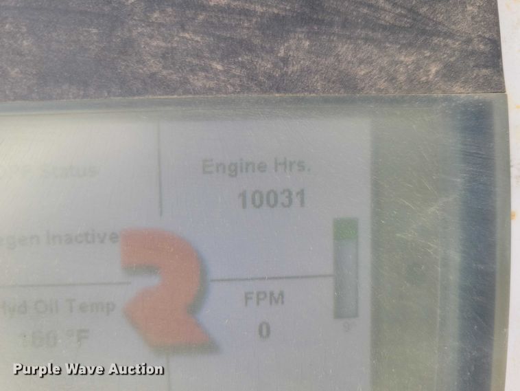 image for item EE0999 2014 Roadtec RP-195E paver